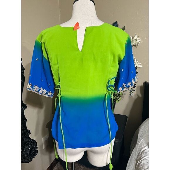 Hindu Inspired Beaded Tunic Blouse with Dupatta Size 40 - Picture 2 of 5